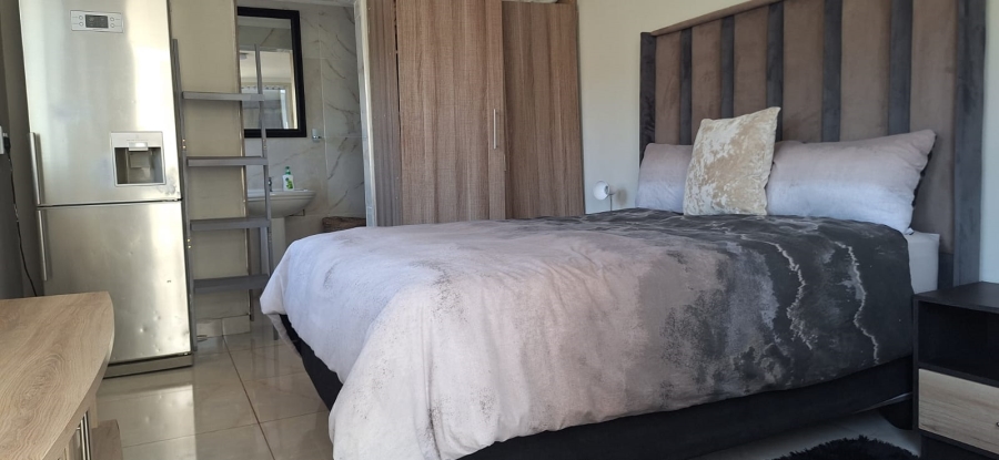 4 Bedroom Property for Sale in Cambridge West Eastern Cape